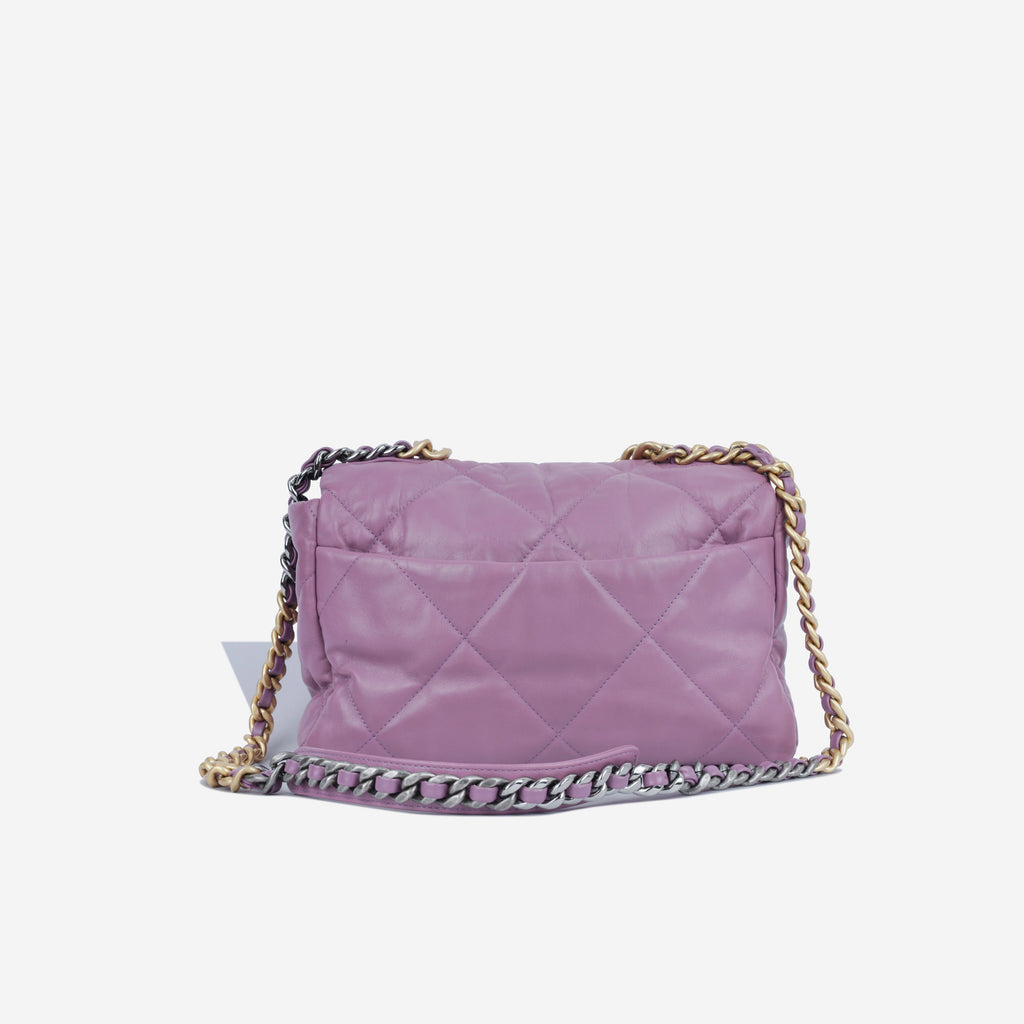 Chanel 19 - Large