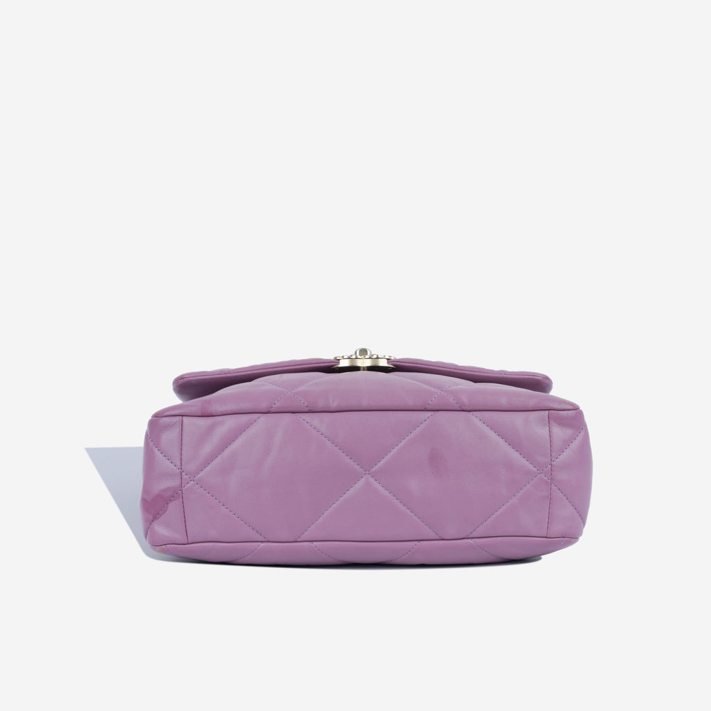 Chanel 19 - Large