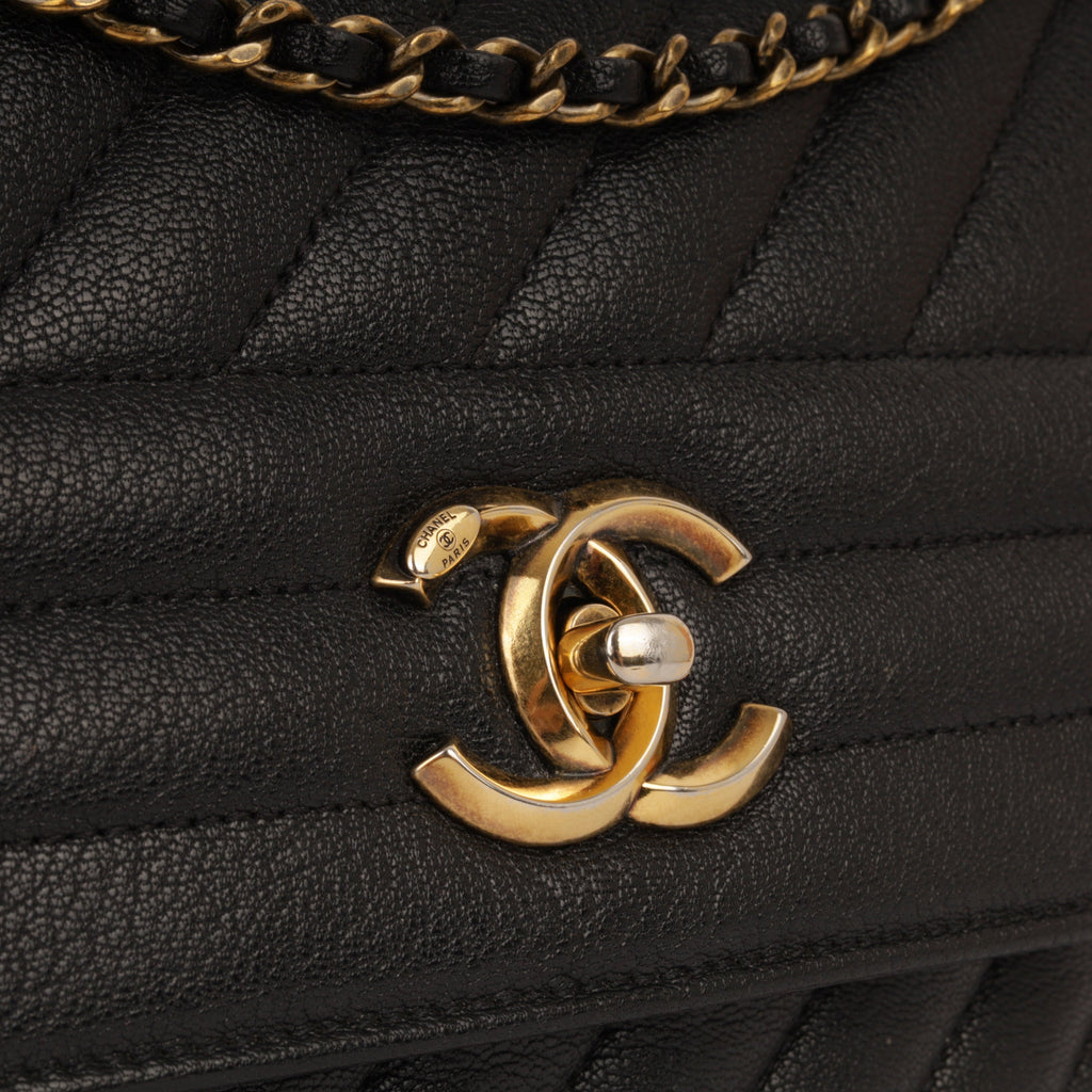 Diagonal Stripe Flap
