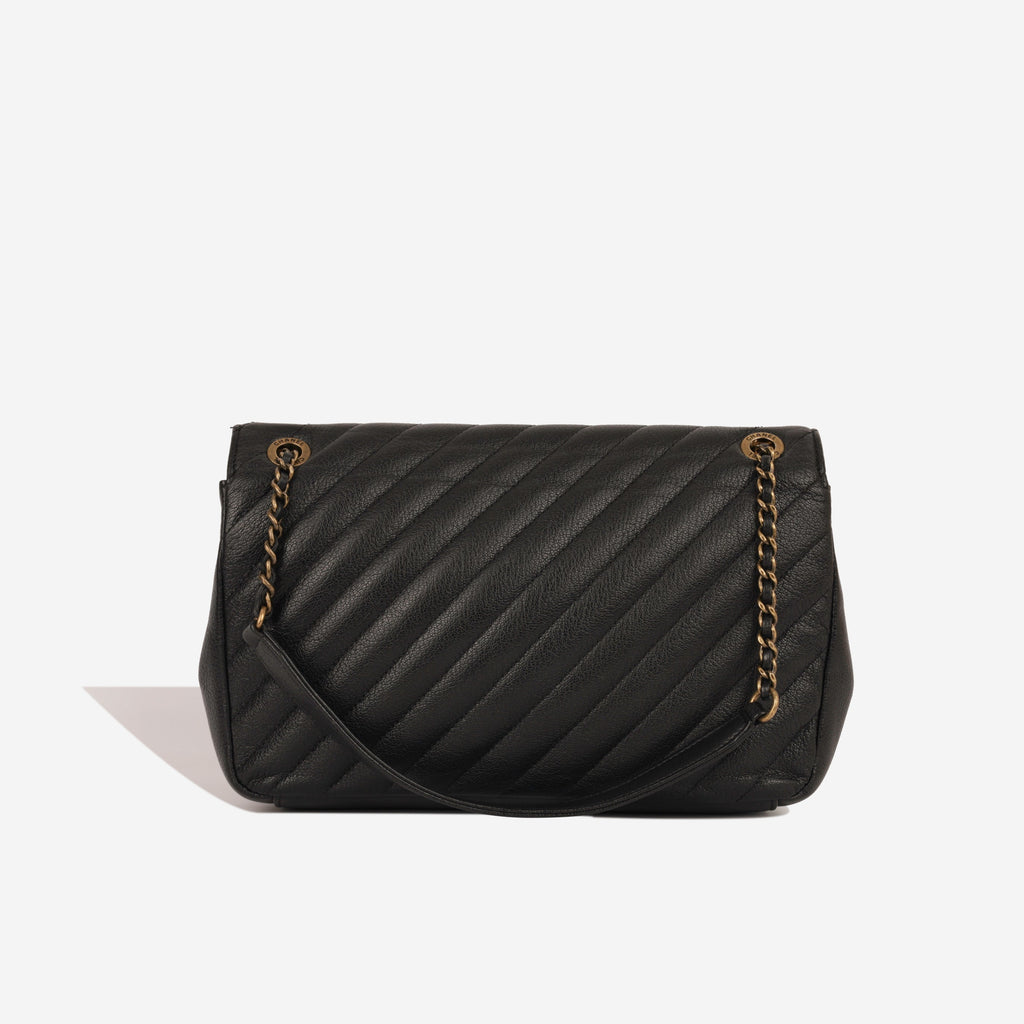 Diagonal Stripe Flap