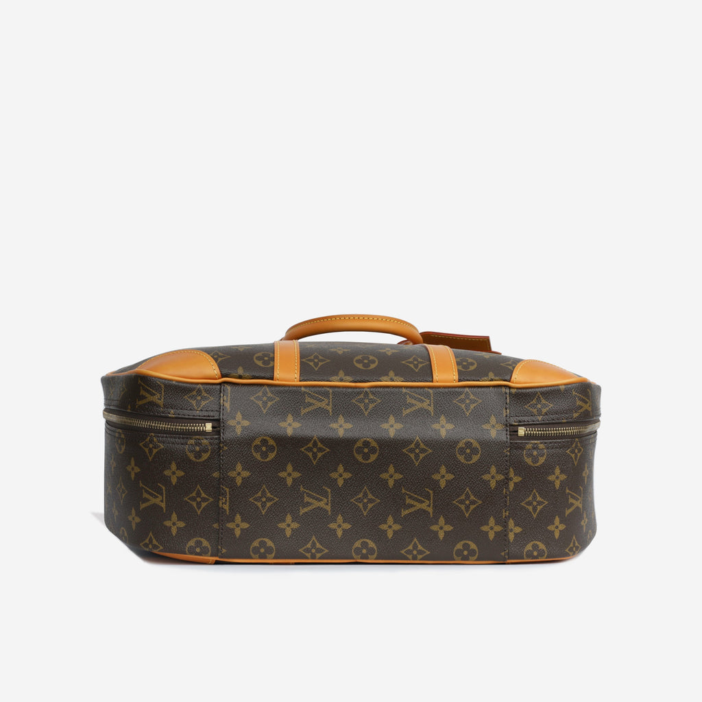 Louis Vuitton Limited Edition Karl Lagerfeld Boxing Glove Set