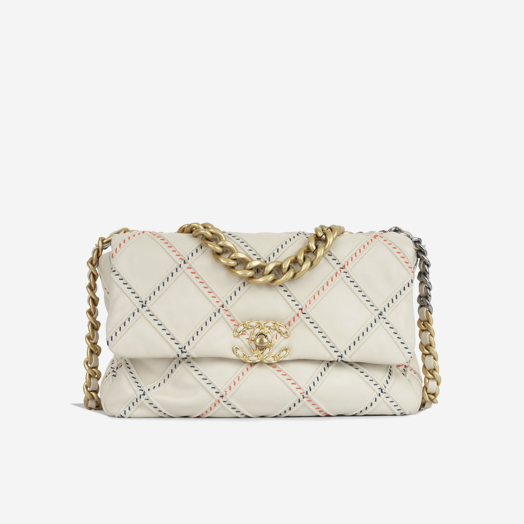 Chanel Chanel 19 - Large