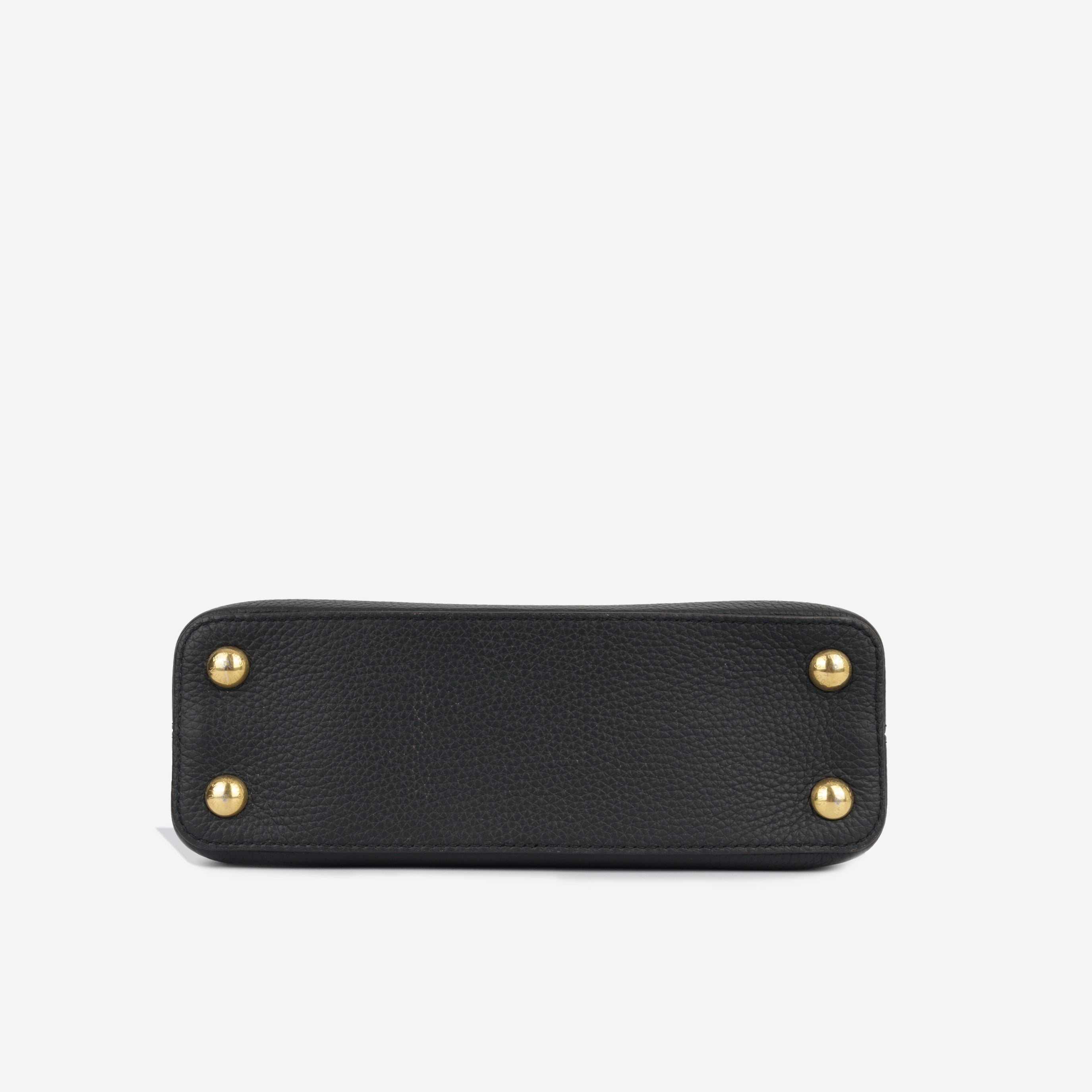 Louis Vuitton Capucines BB - Black