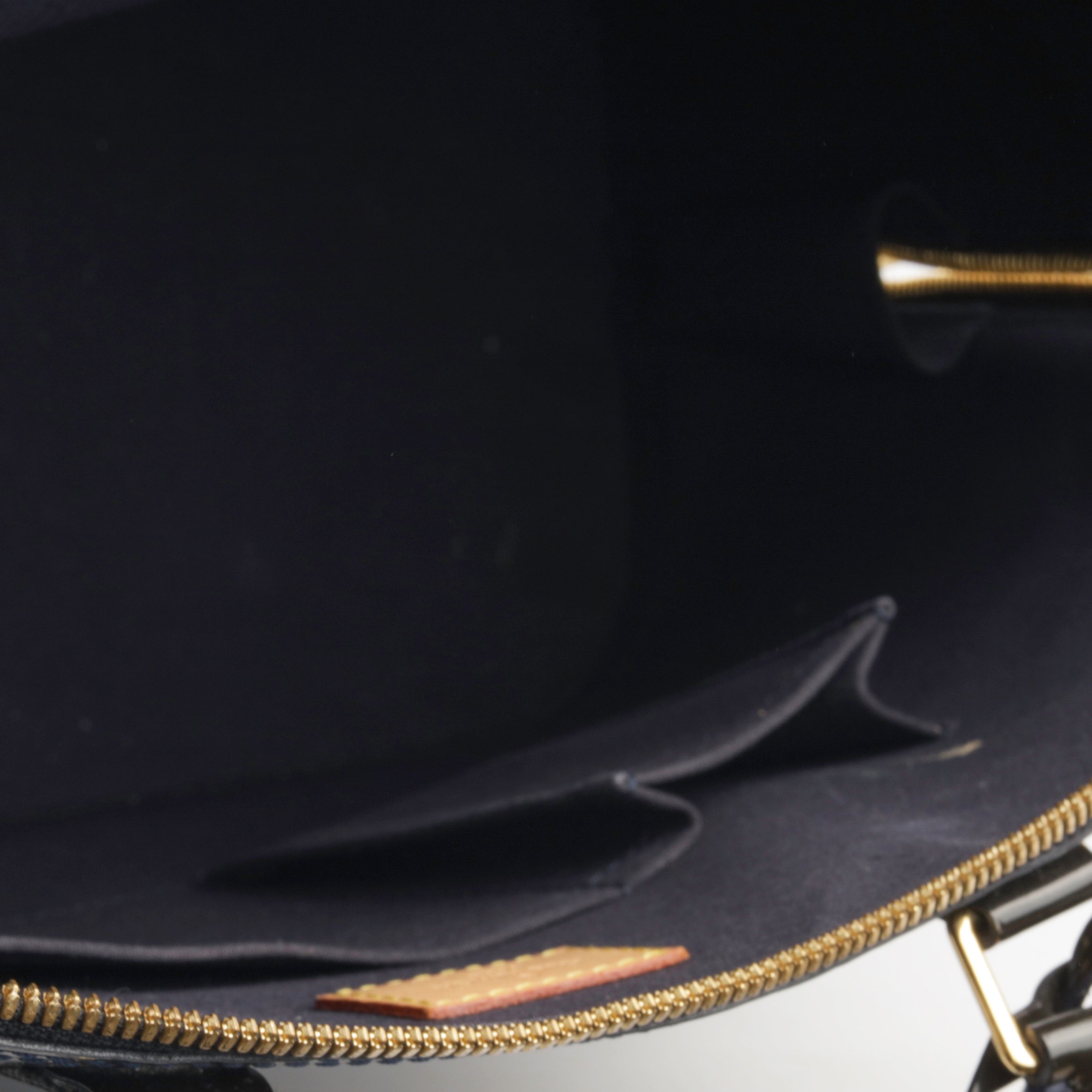 Louis Vuitton Alma GM - Black Vernis