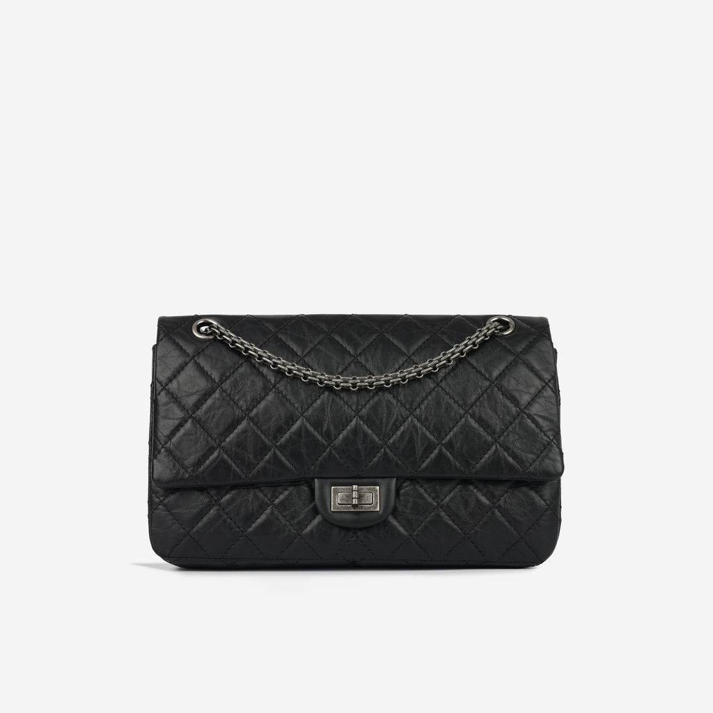 Chanel 2.55 Reissue 226