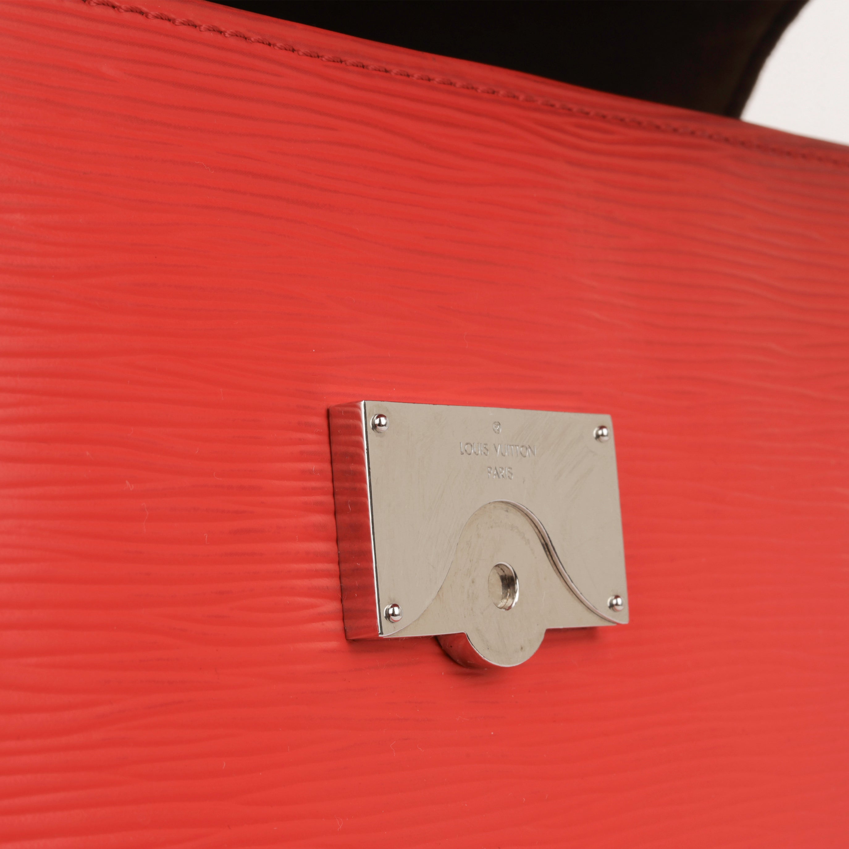Louis Vuitton Cluny MM - Red Epi