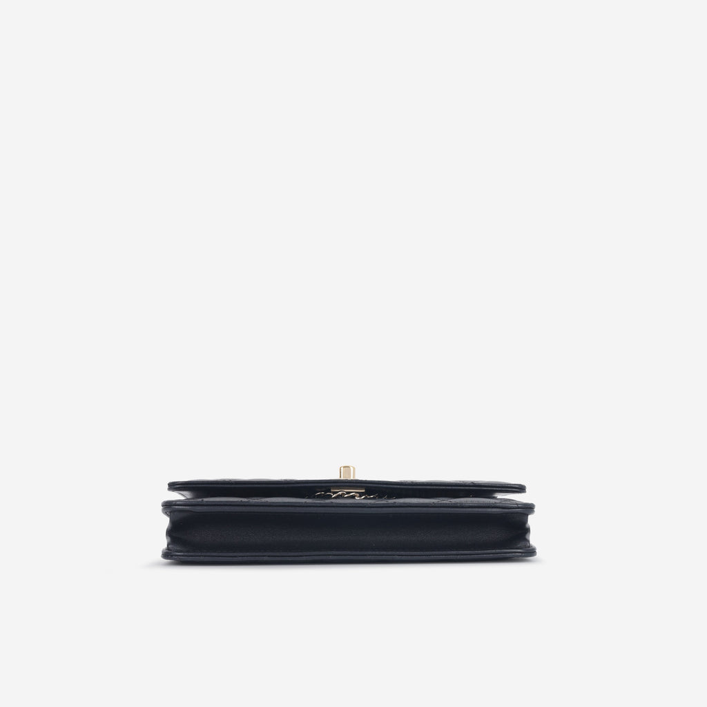 Chanel Trendy Wallet on Chain