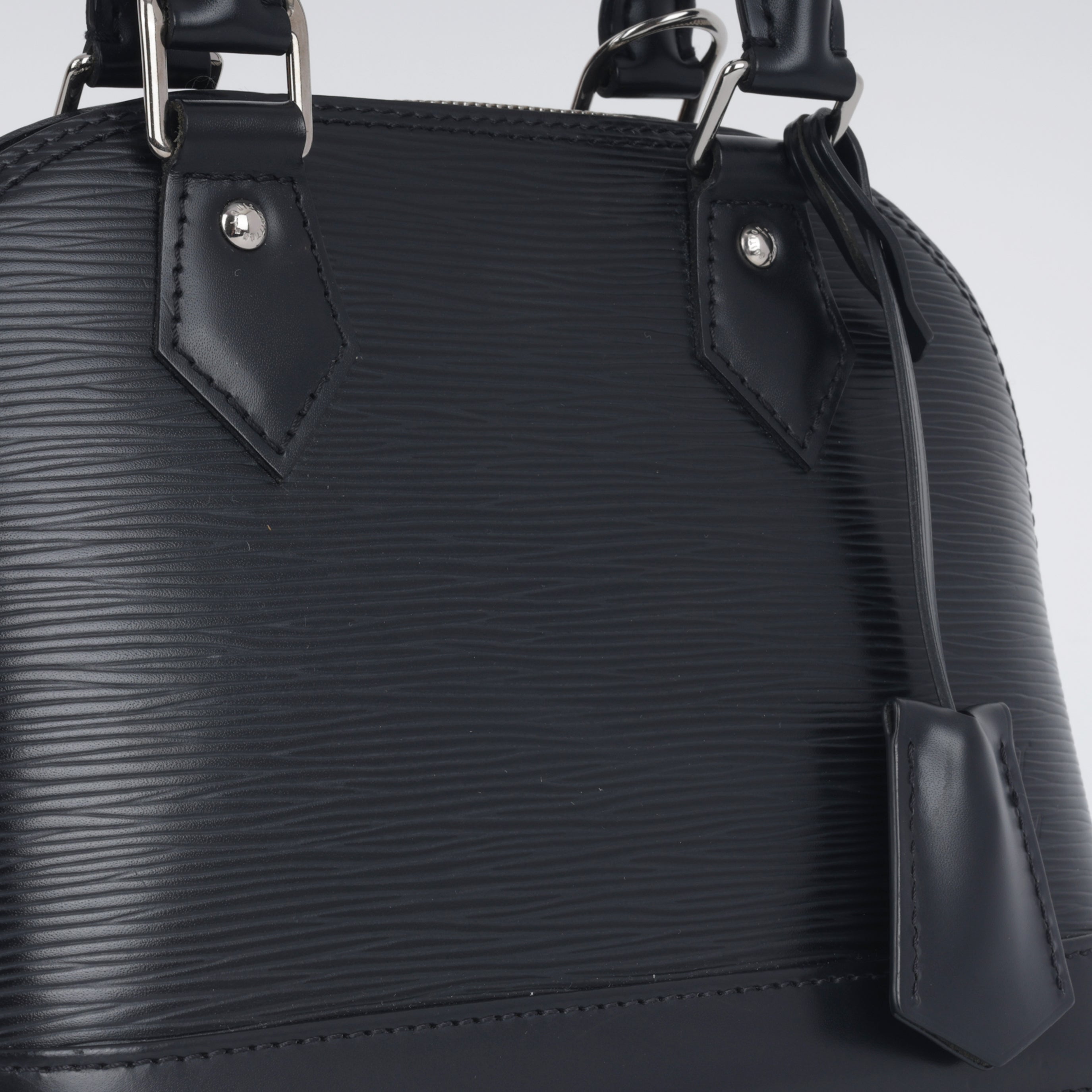 Louis Vuitton Alma BB - Black Epi