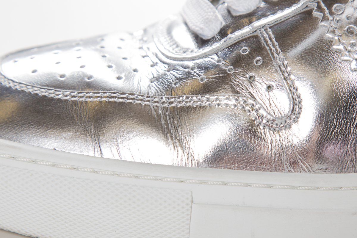 SWEAR Silver Metallic Leather Round-Toe Sneakers SZ 37