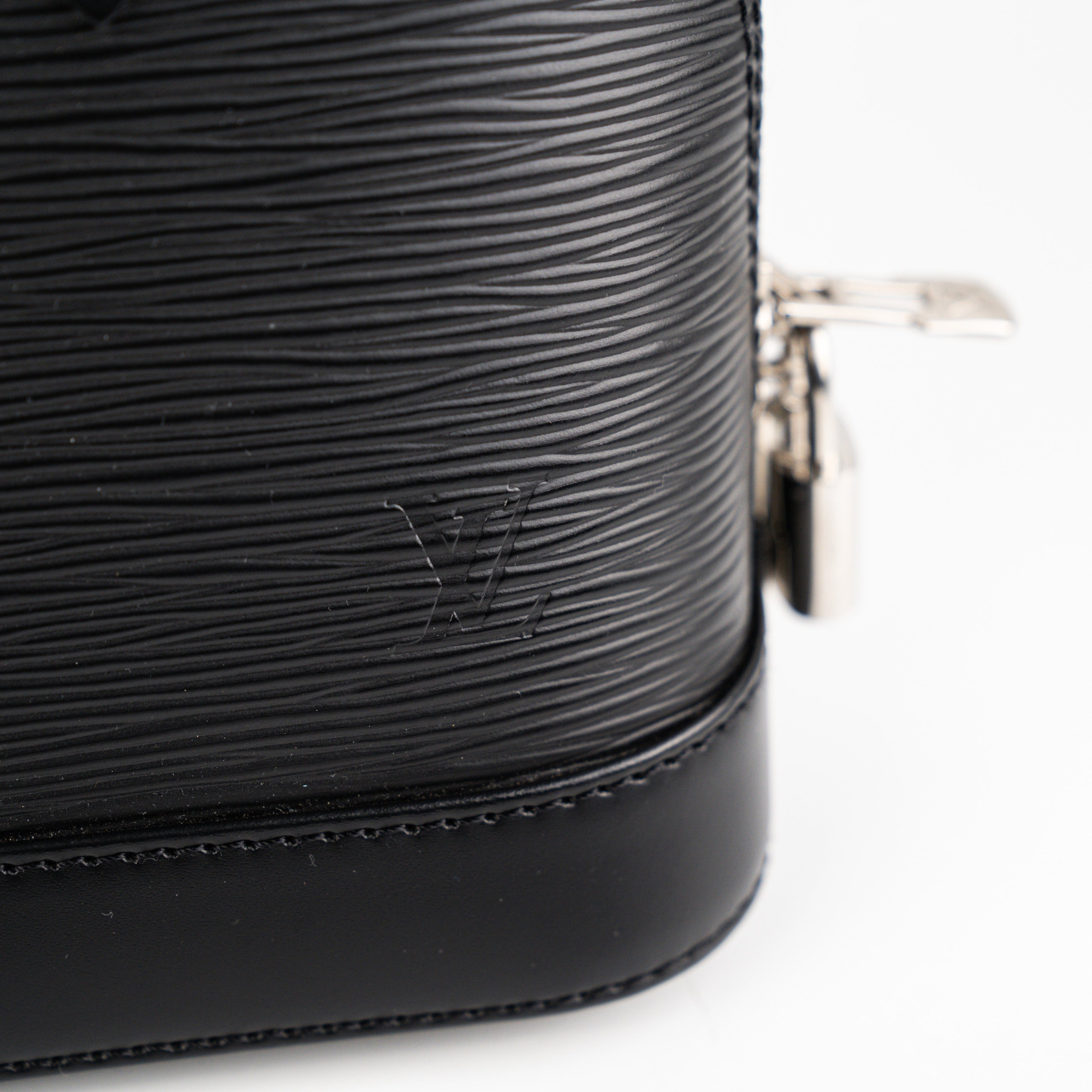 Louis Vuitton Alma BB Epi Black