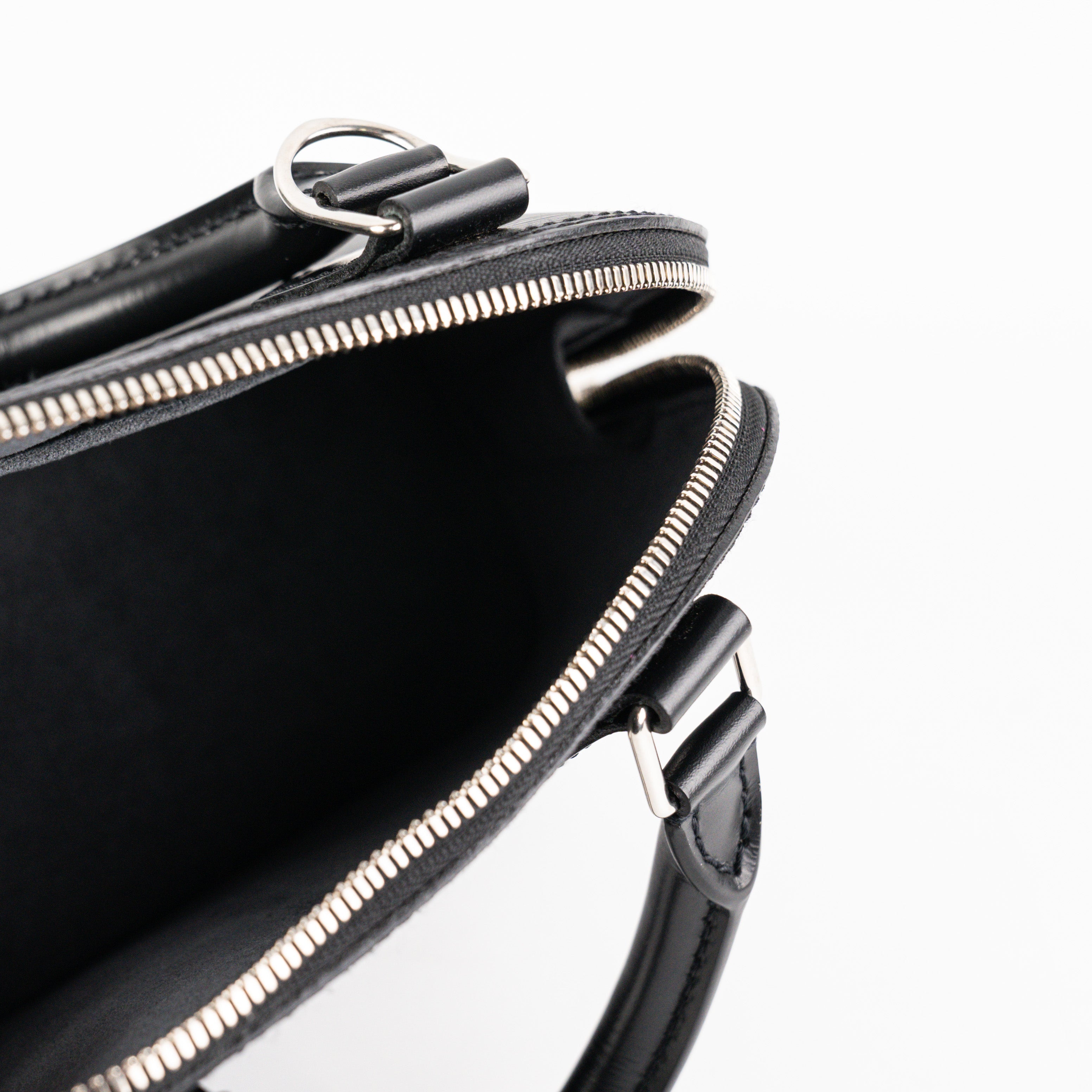 Louis Vuitton Alma BB Epi Black