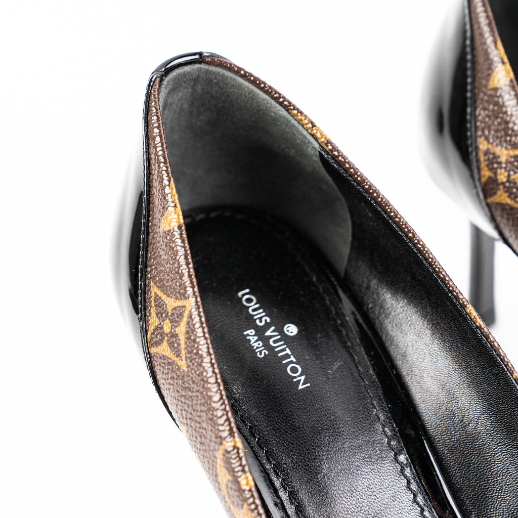 Louis Vuitton Monogram Pumps