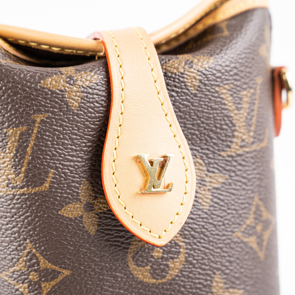 Louis Vuitton Fold Me Pouch Monogram