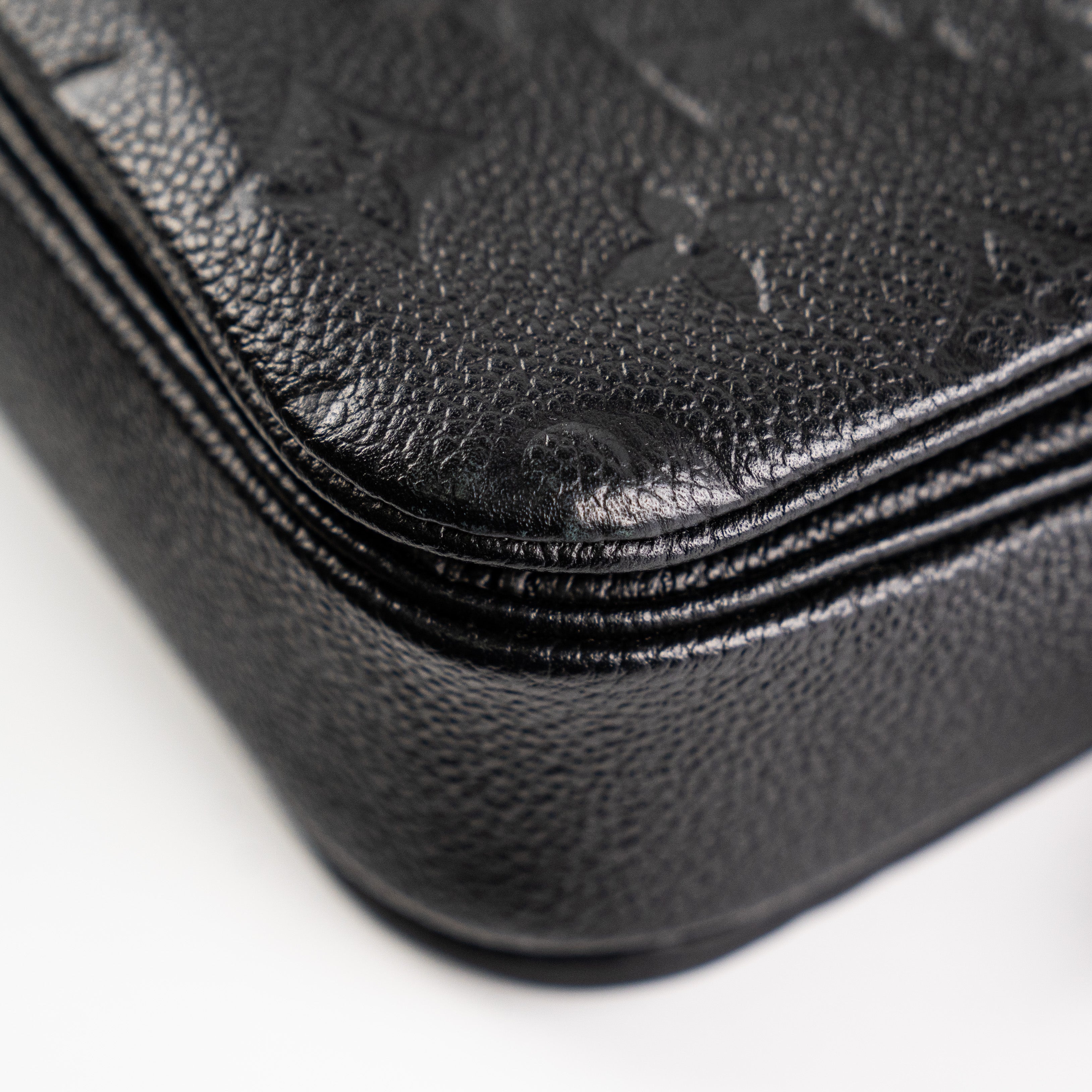 Louis Vuitton Pochette Metis Empreinte Black