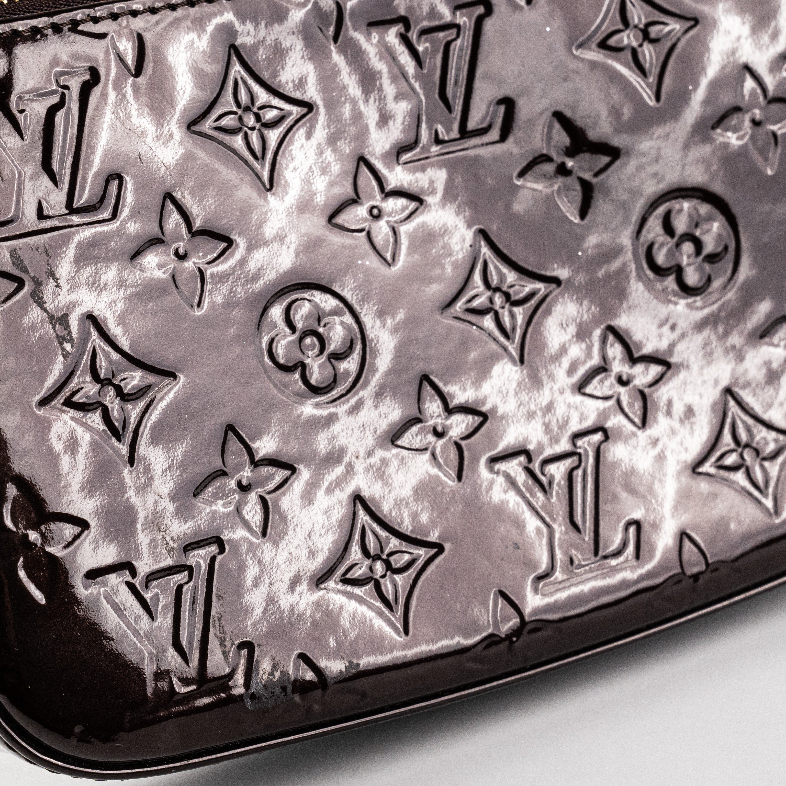 Louis Vuitton Vernis Pochette Accessories Bag