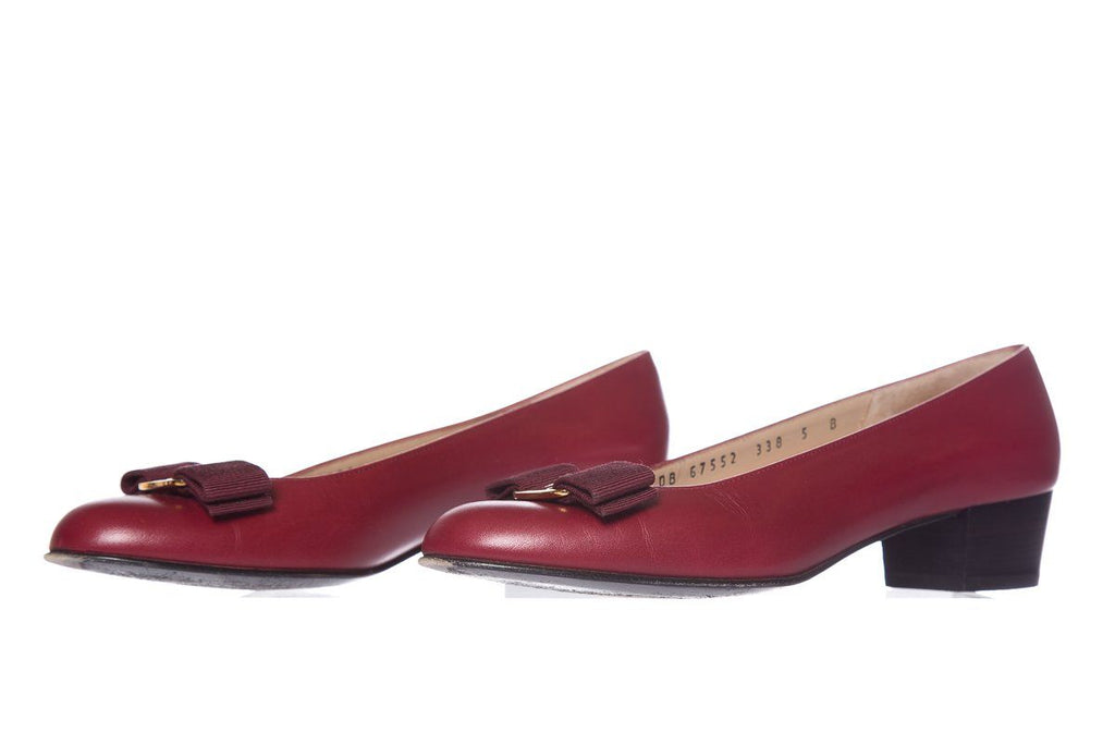 Salvatore Ferragamo Red Leather Pumps SZ 5
