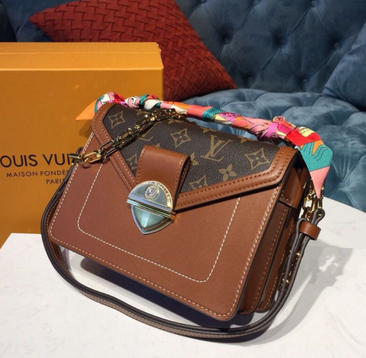 LV BifaGLAMI Monogram Canvas By Nicolas Ghesquiere For Women, WomenÃ¢â‚¬â„¢s Handbags, Shoulder Bags 8.7in/21.5cm LV M44386