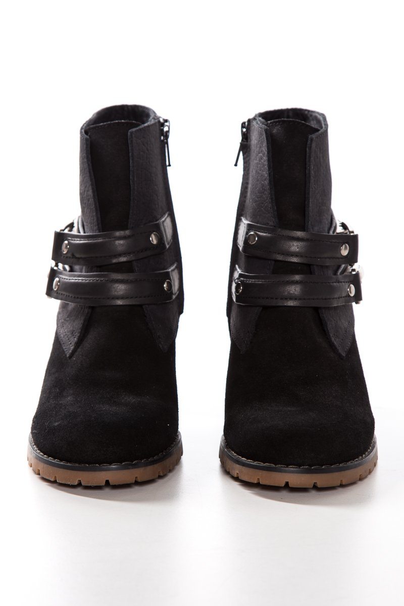 See by ChloÃƒÆ’Ã‚Â© Black Suede Round-Toe Ankle Booties SZ 37