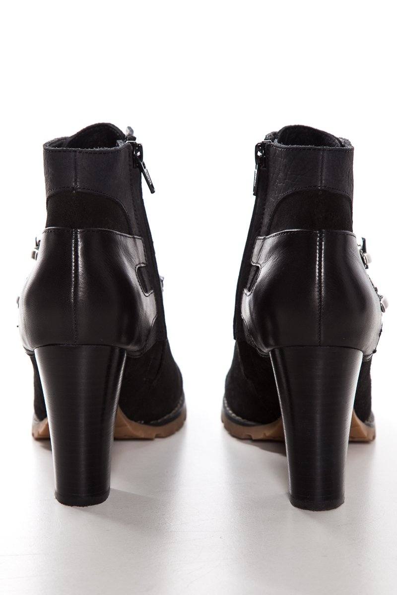 See by ChloÃƒÆ’Ã‚Â© Black Suede Round-Toe Ankle Booties SZ 37