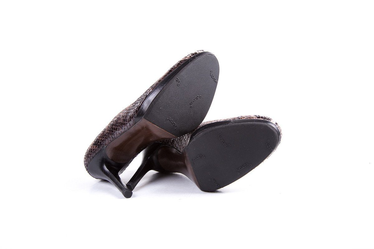 Stuart Weitzman Snakeskin Pumps SZ 6