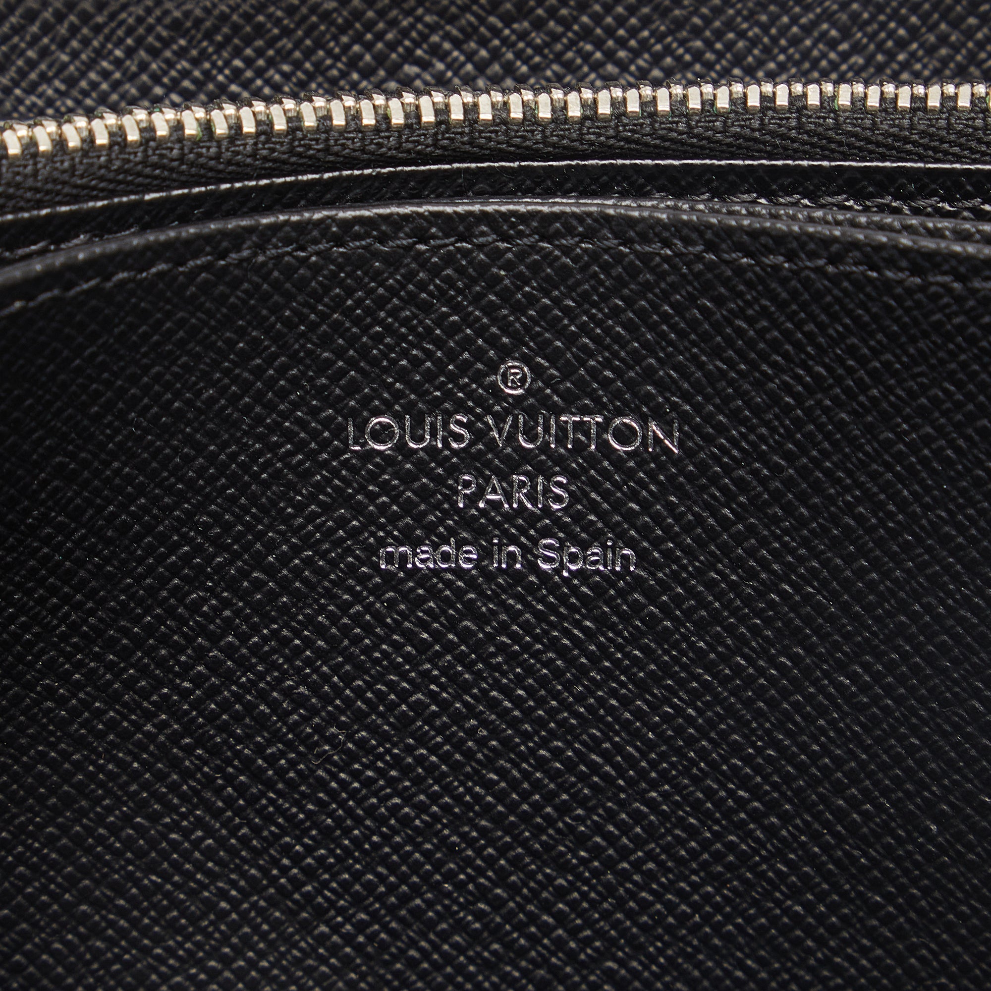 Black Louis Vuitton Epi Zippy Long Wallet