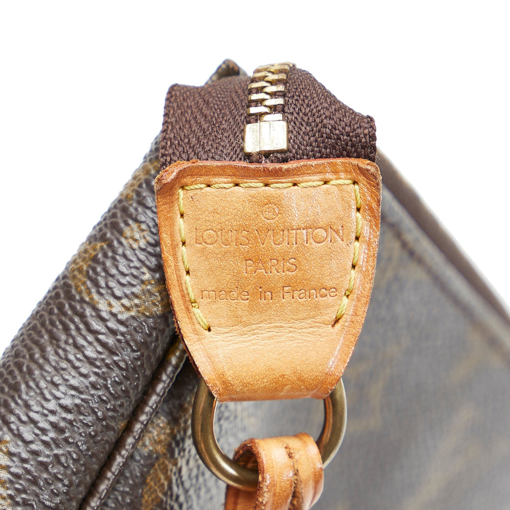 Louis Vuitton Pochette Accessoires Monogram Canvas