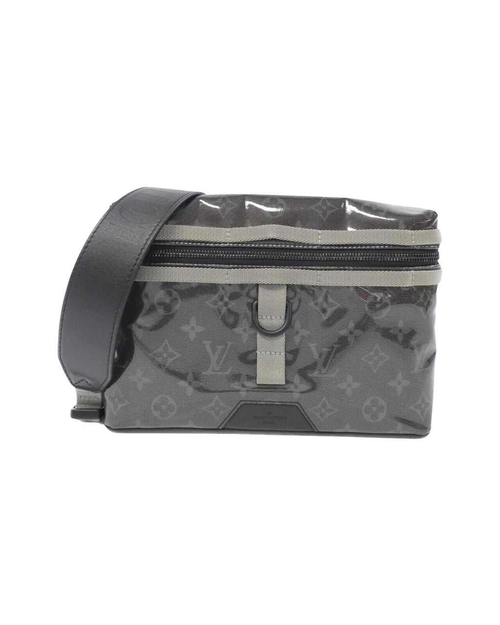 Luxury Canvas Messenger Bag with Excellent Condition
