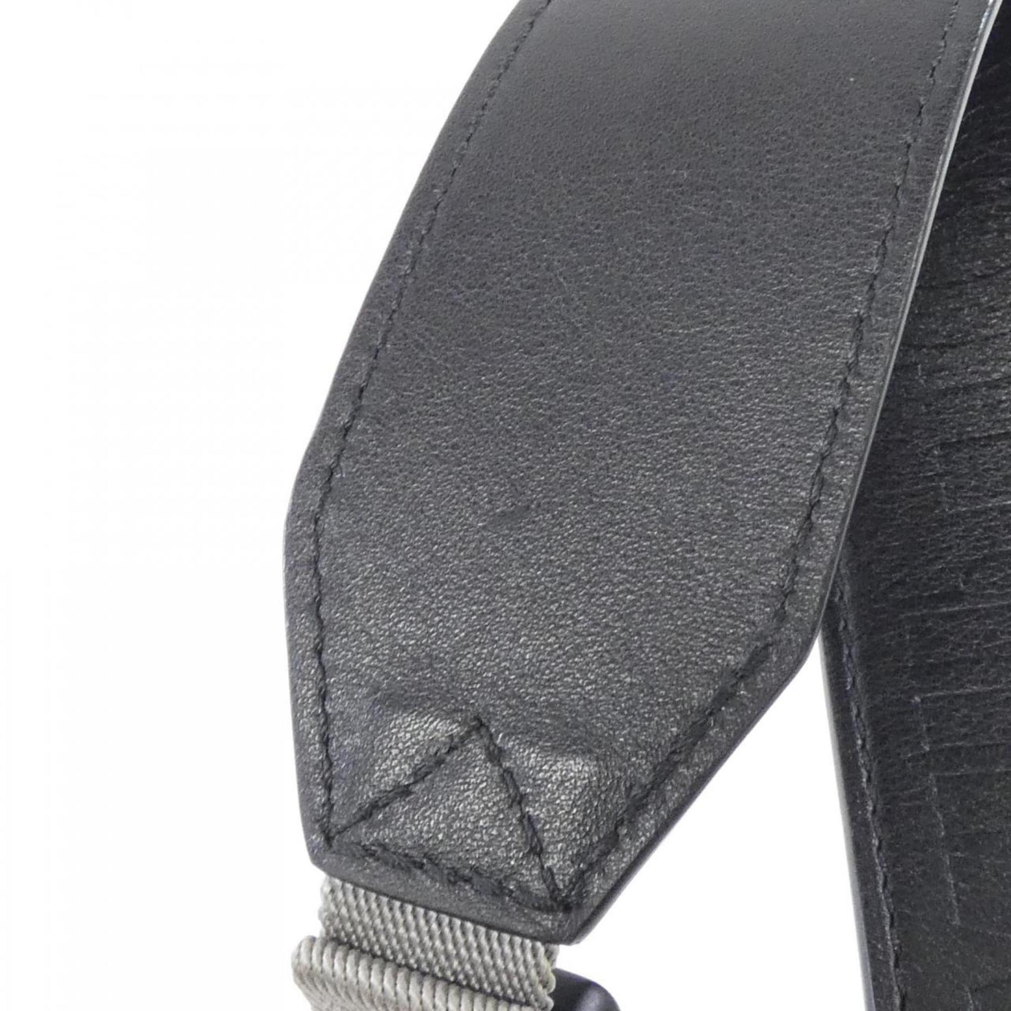 Luxury Canvas Messenger Bag with Excellent Condition