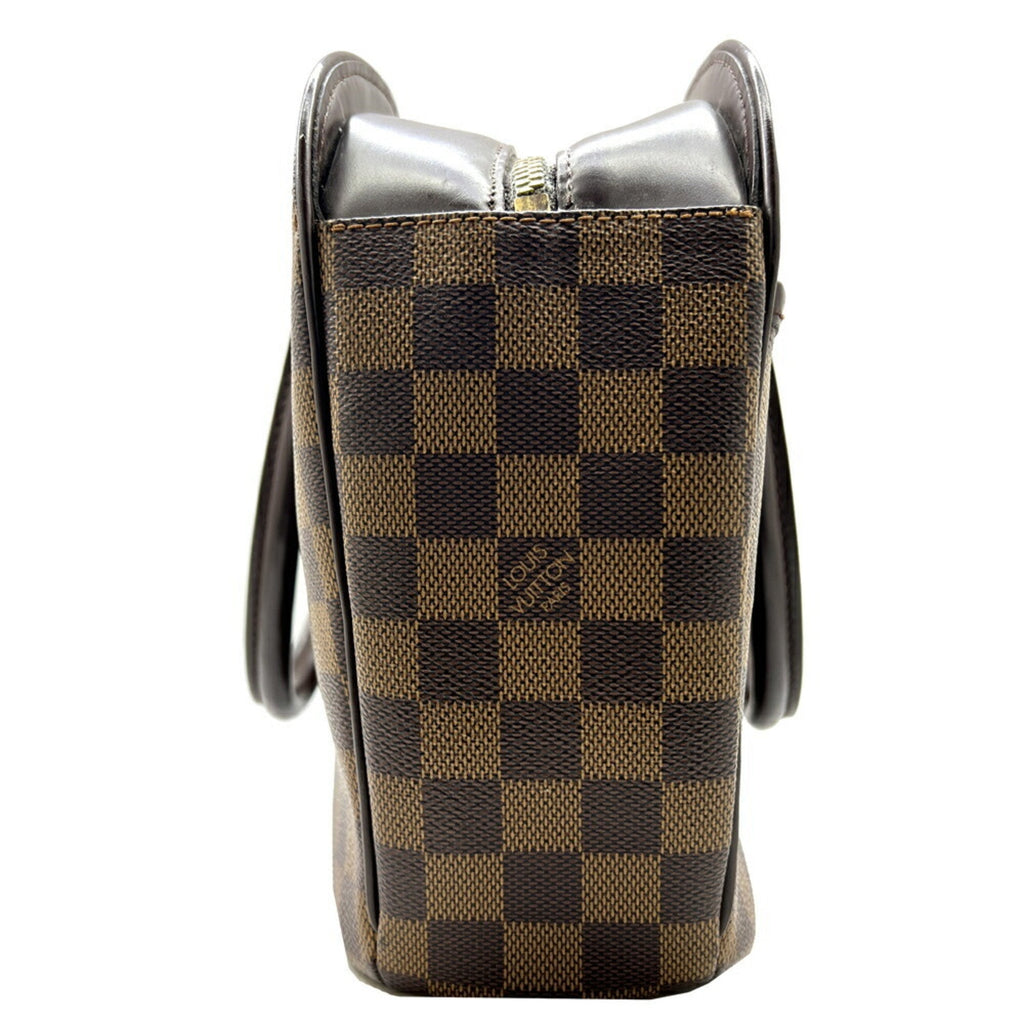 Elegant Canvas Shoulder Bag with Classic Design