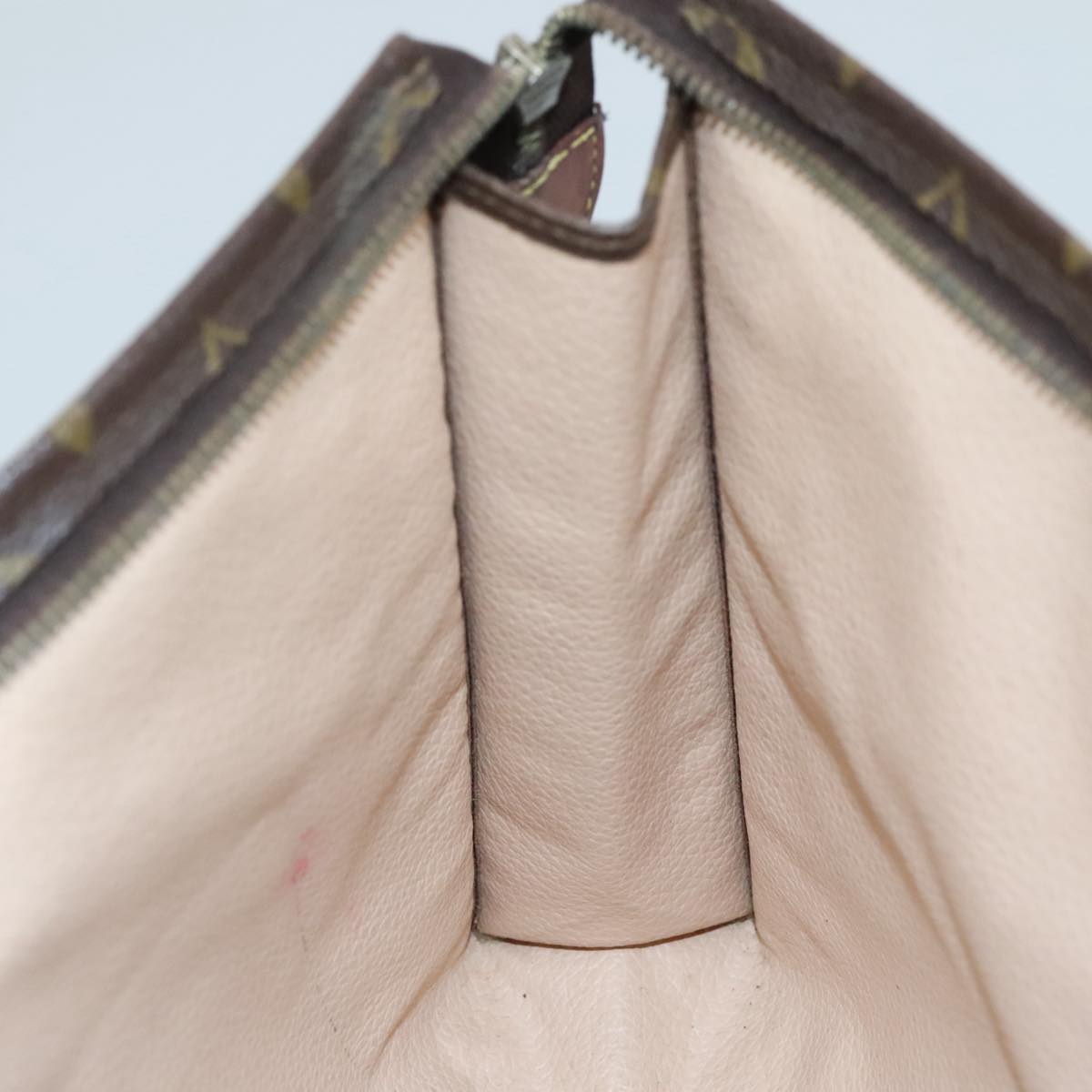 Luxury Canvas Toiletry Bag with French Craftsmanship