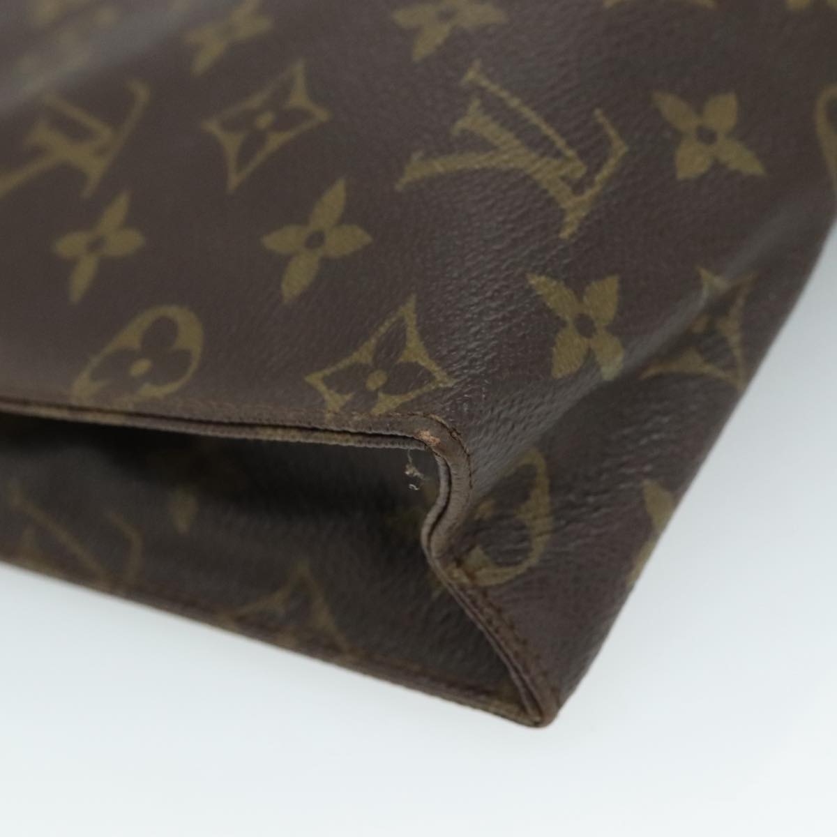 Luxury Canvas Toiletry Bag with French Craftsmanship
