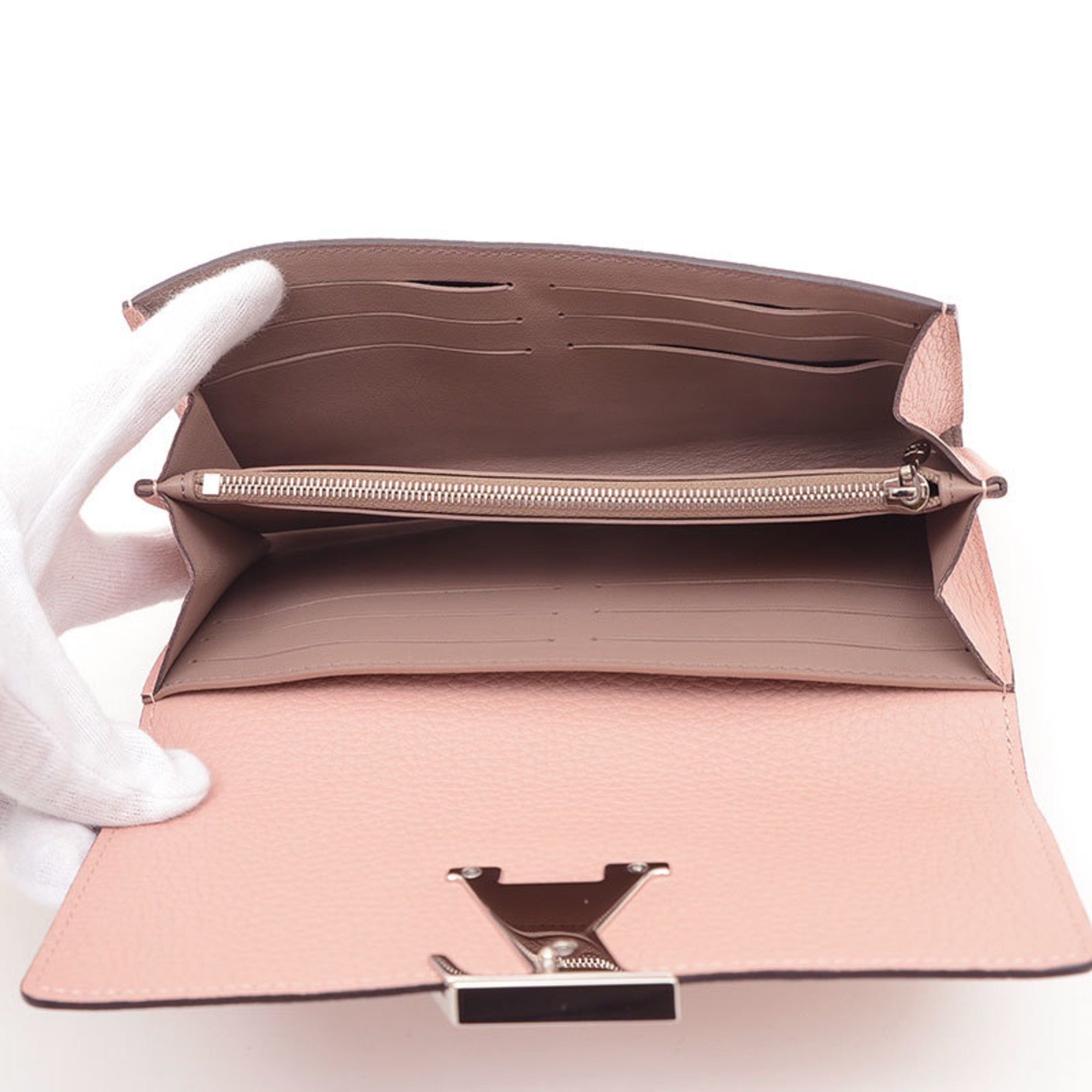 LV Pont 9 Wallet Leather