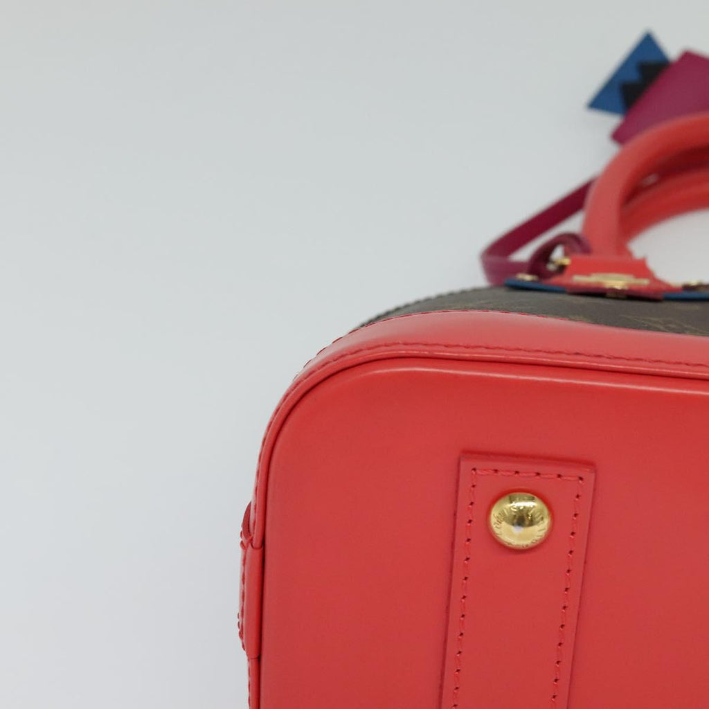 Elegant Canvas Shoulder Bag with Excellent Condition and Slight Metal Scratches