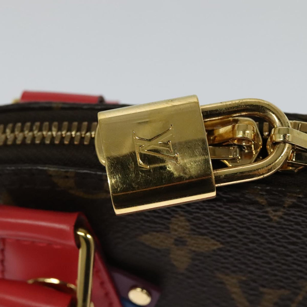Elegant Canvas Shoulder Bag with Excellent Condition and Slight Metal Scratches