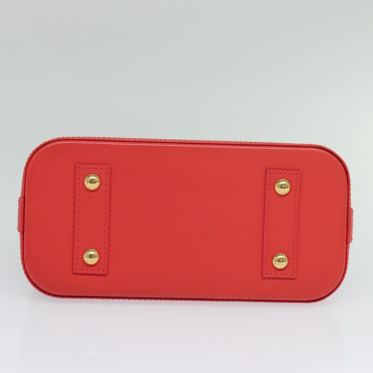 Elegant Canvas Shoulder Bag with Excellent Condition and Slight Metal Scratches