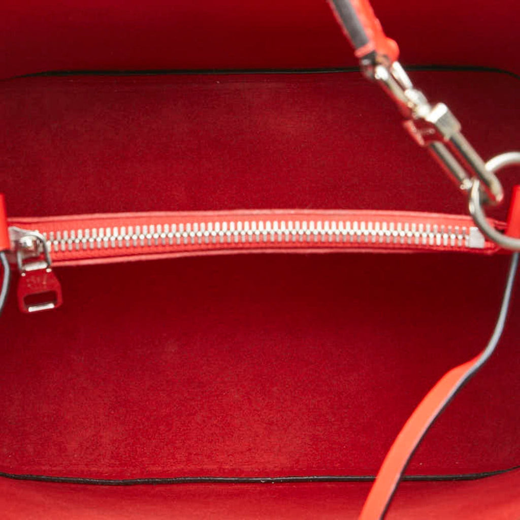 NeoNoe Leather Shoulder Bag with Slight Scratches and Good Handle Condition