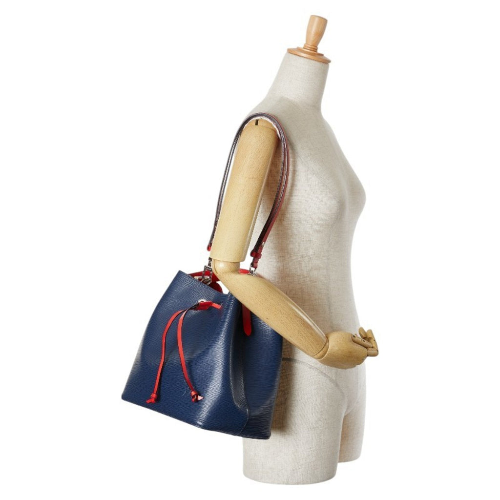 NeoNoe Leather Shoulder Bag with Slight Scratches and Good Handle Condition