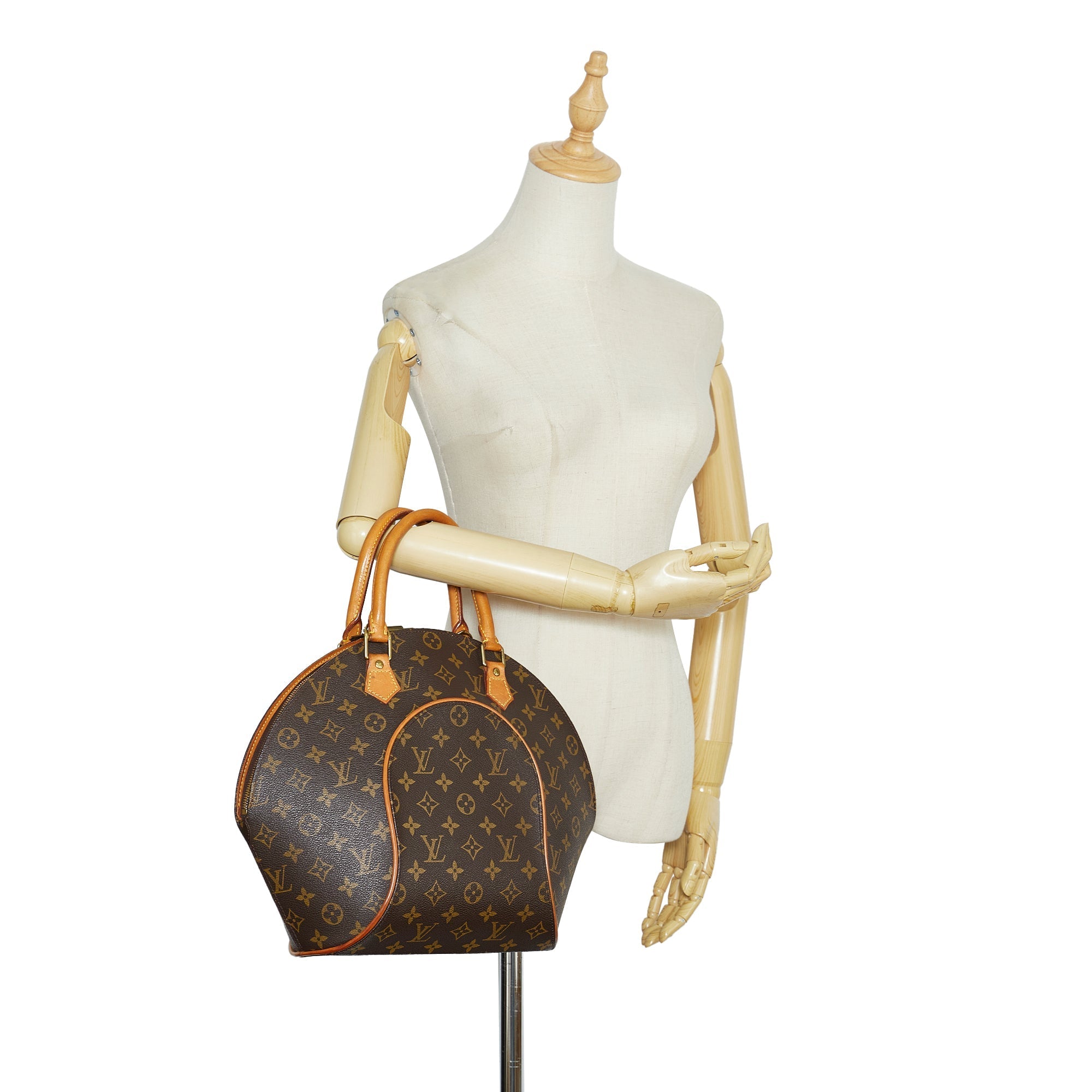 Louis Vuitton Ellipse MM Monogram Canvas