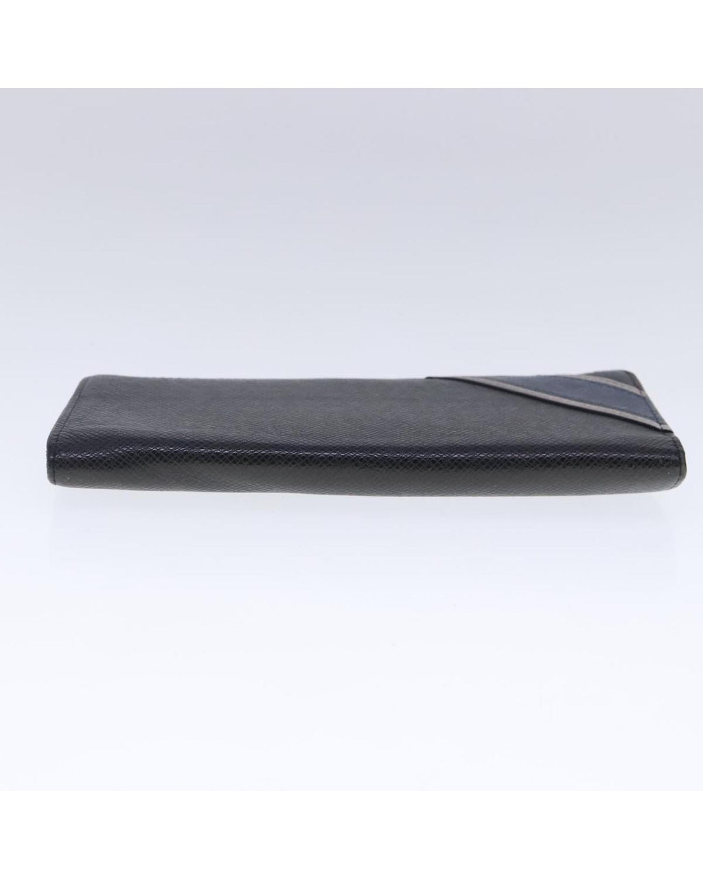 Taiga Leather Long Wallet with Multiple Card Slots and Coin Pocket
