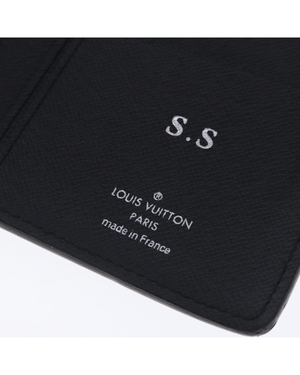 Taiga Leather Long Wallet with Multiple Card Slots and Coin Pocket