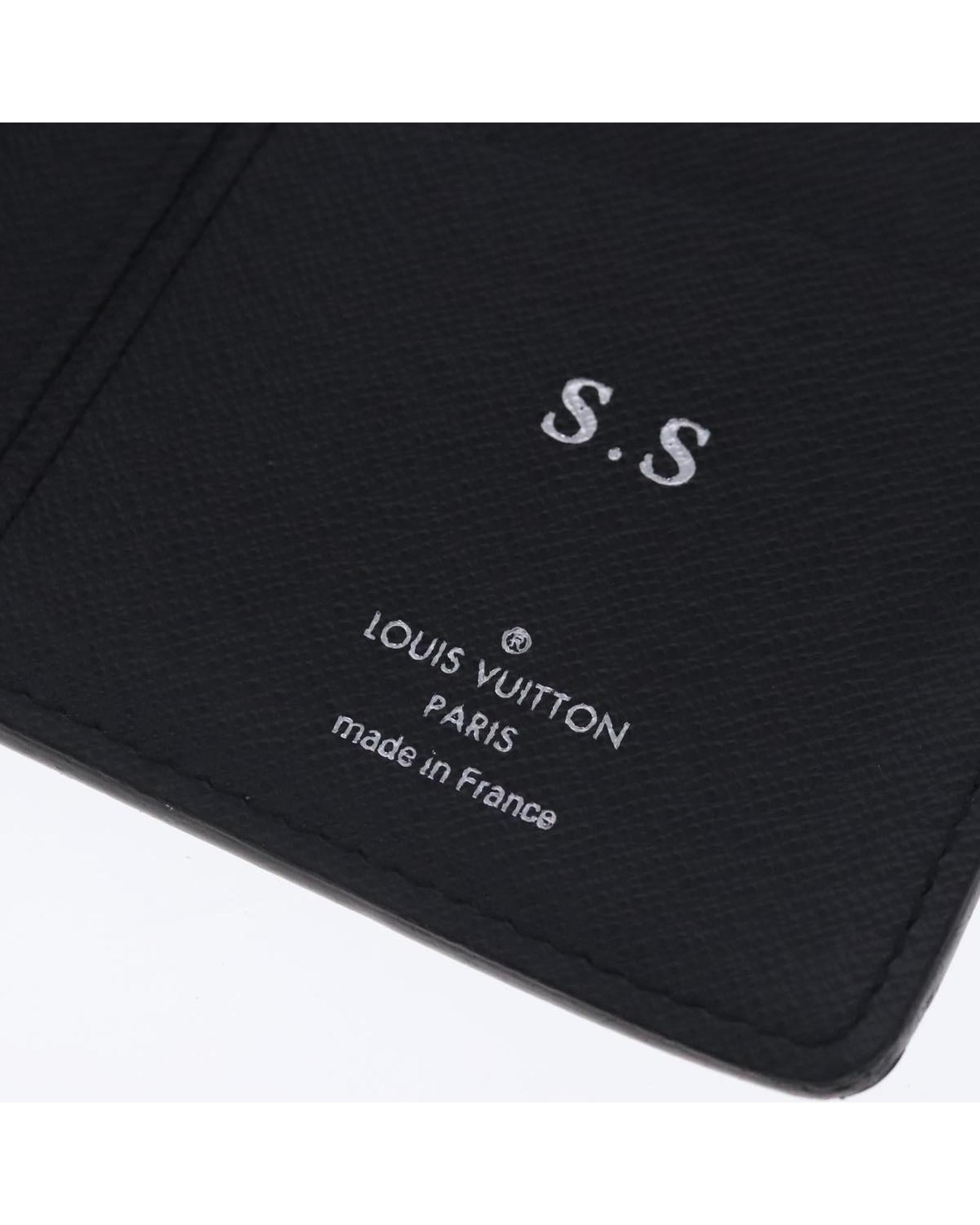 Taiga Leather Long Wallet with Multiple Card Slots and Coin Pocket