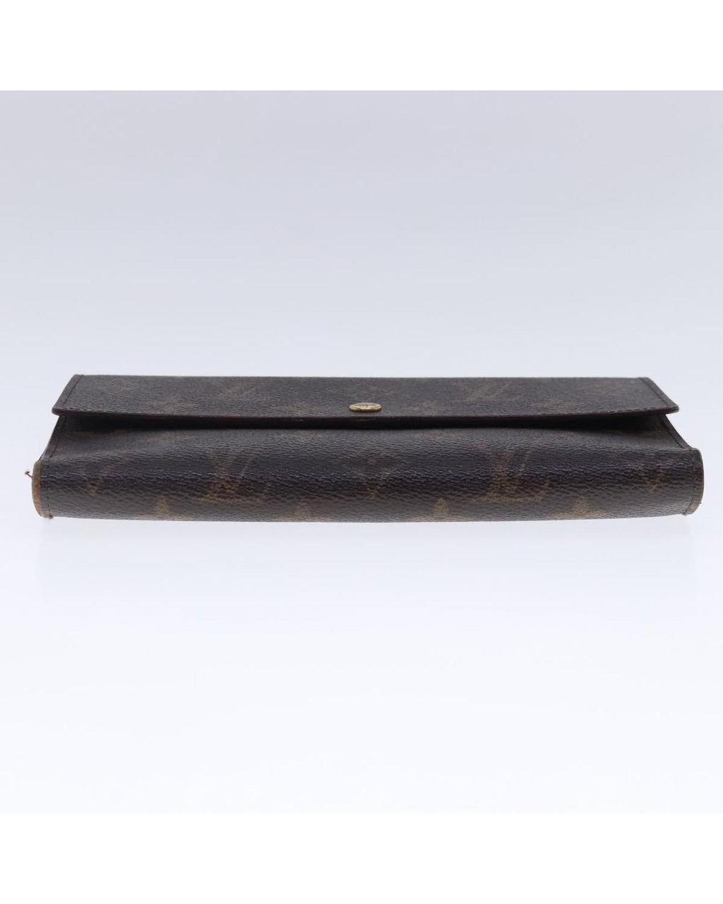 Monogram Portefeuille International Wallet with  Detailing