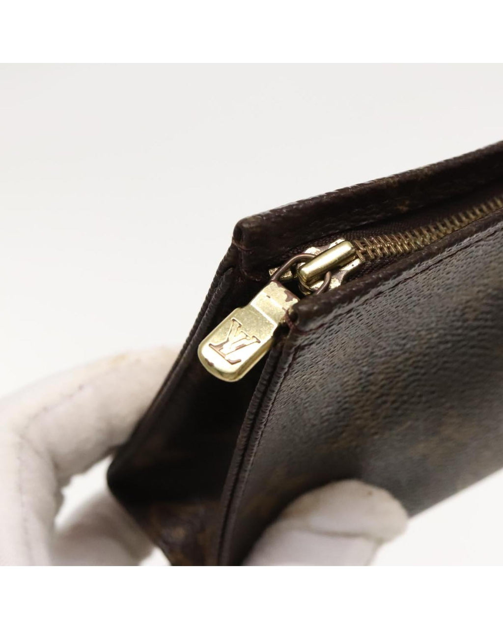 Monogram Poche Toilette 15 Pouch