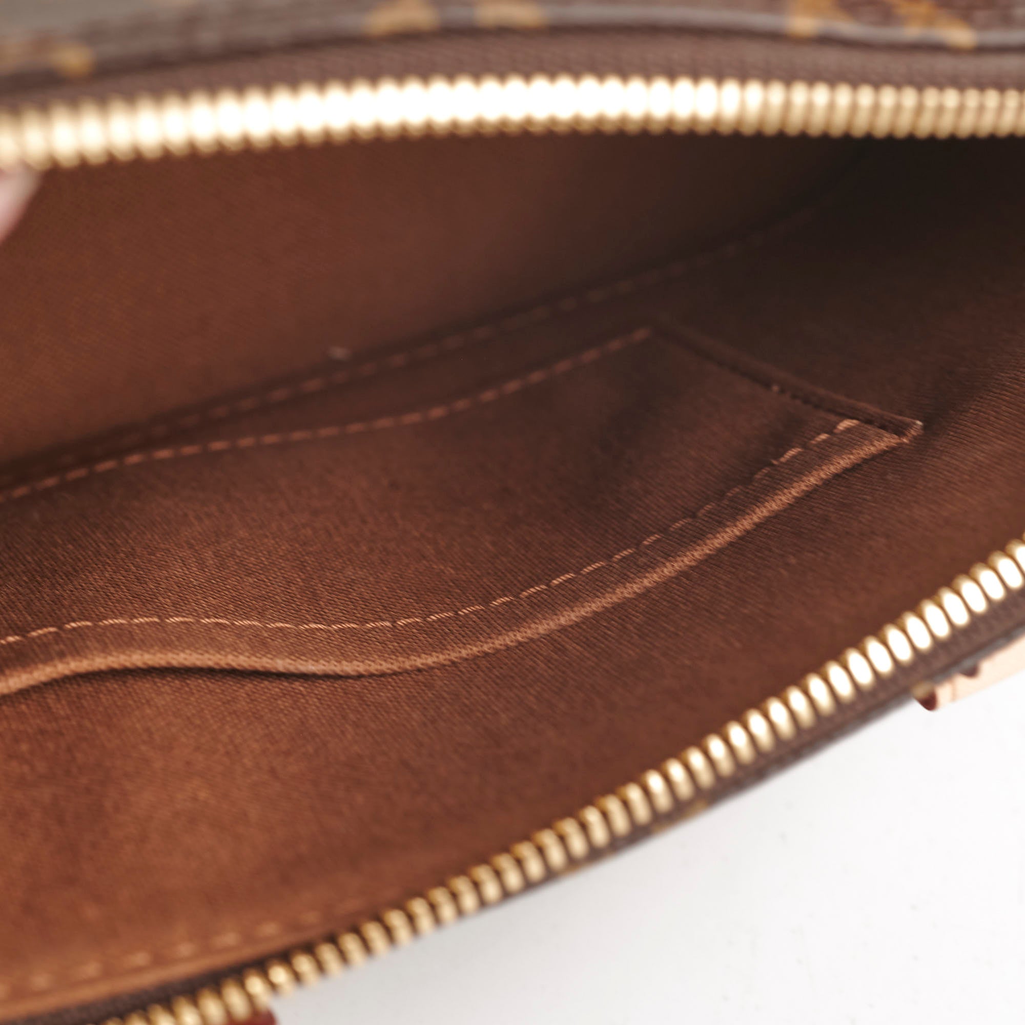 Louis Vuitton Alma BB Monogram