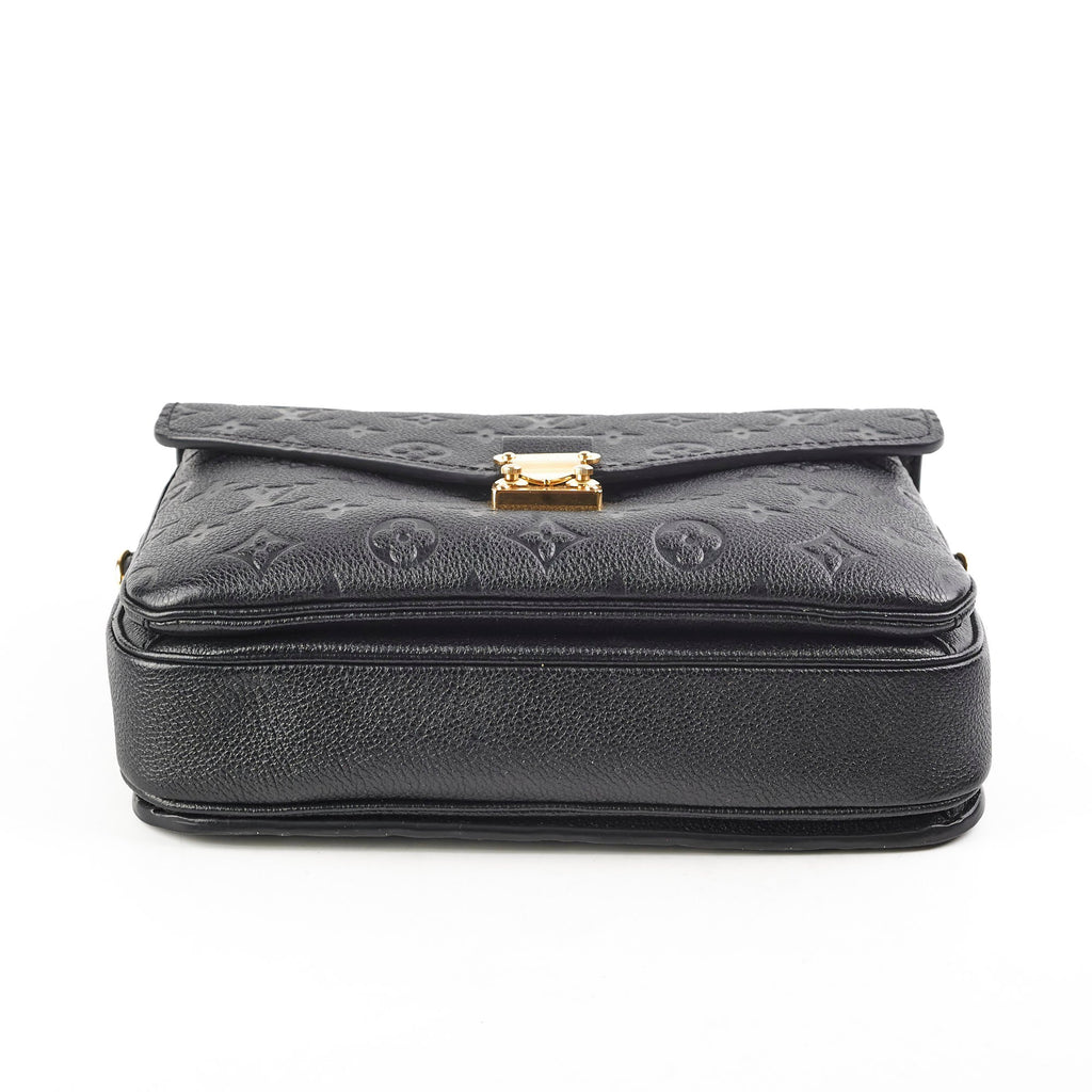 Louis Vuitton Metis Pochette Black