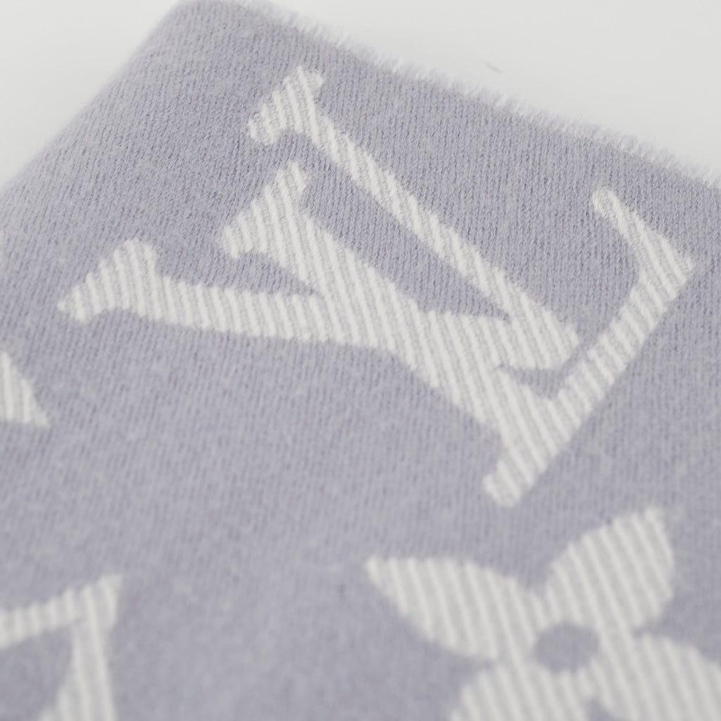 Louis Vuitton Essential Scarf Grey/Purple