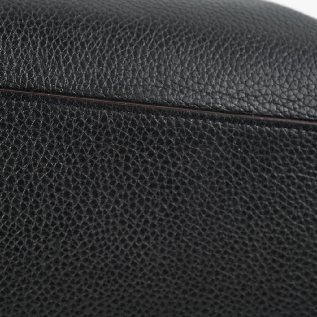 Louis Vuitton Capucines Black MM