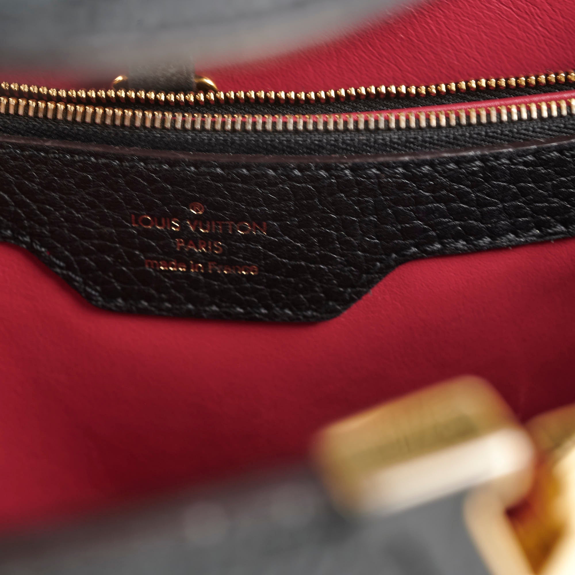 Louis Vuitton Capucines Black MM