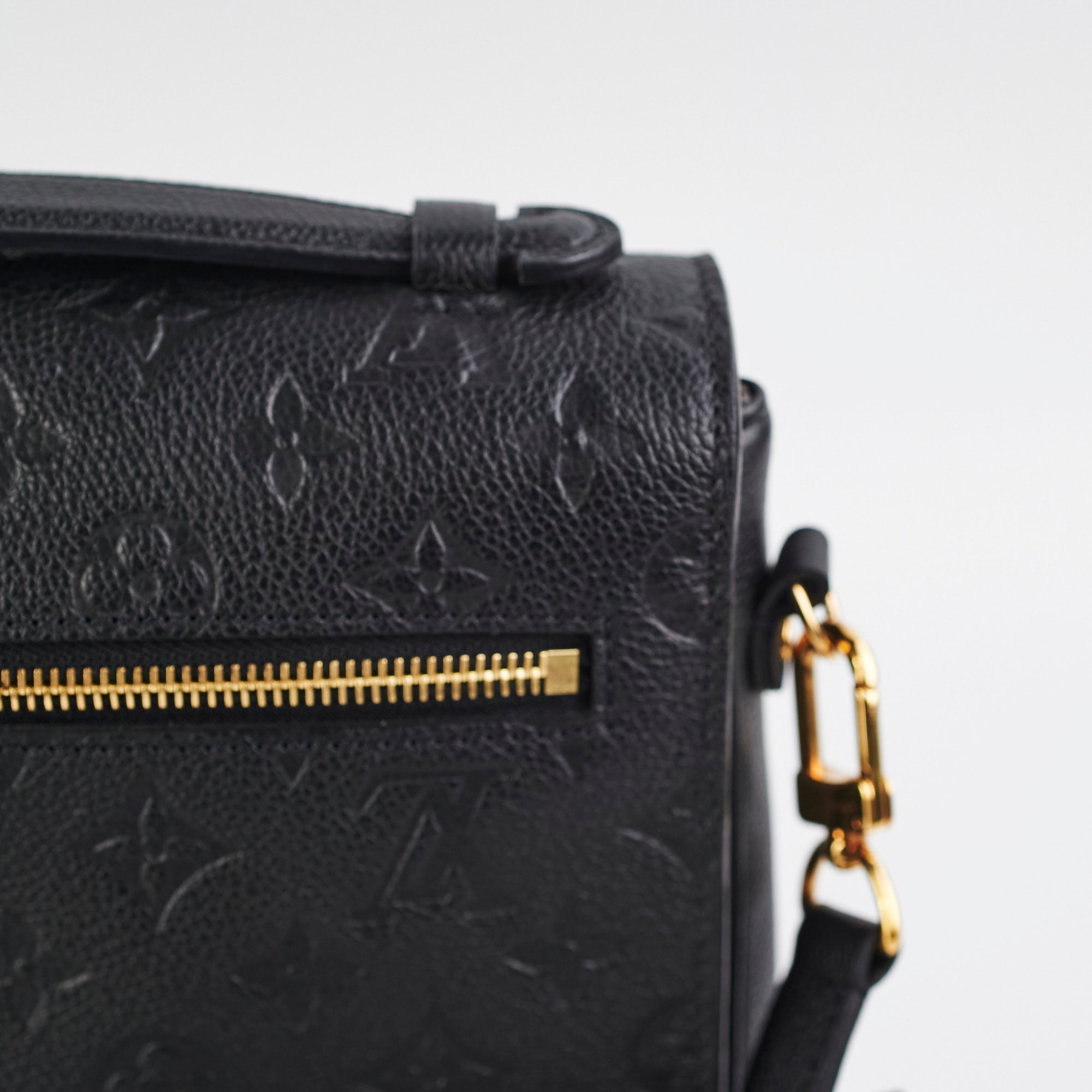Louis Vuitton Pochette Metis Empreinte Black
