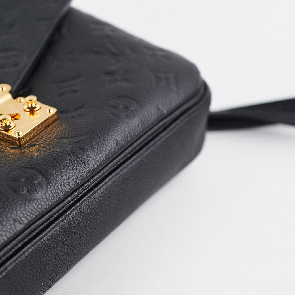 Louis Vuitton Pochette Metis Empreinte Black